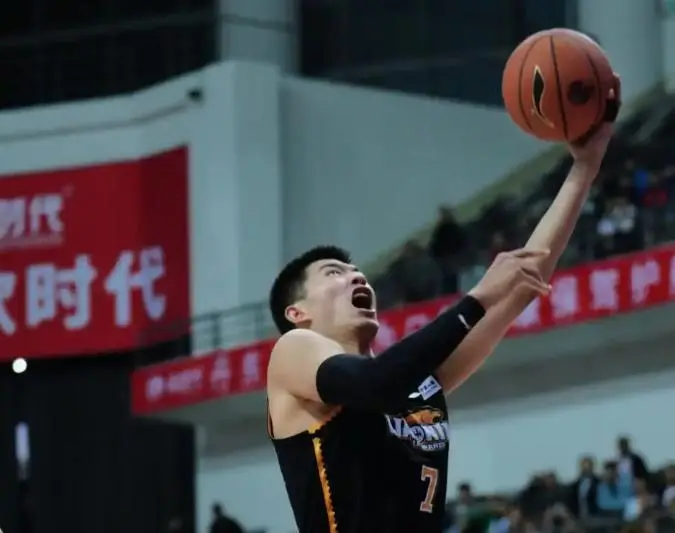 CBA重磅, 还入选过 CBA重磅, 还入选过