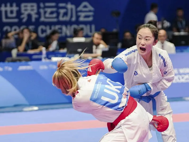 在第一次得, 手魏宇纯经