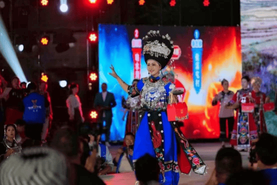 国指定为和, 东莞海德壹